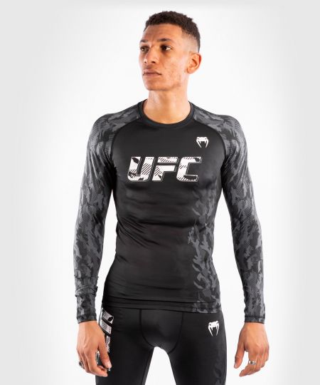 UFC Venum Authentic Fight Week Men's Performance Long Sleeve Rashguard - Zwart