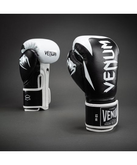 Venum Hammer Pro bokshandschoenen met klittenband - zwart/wit