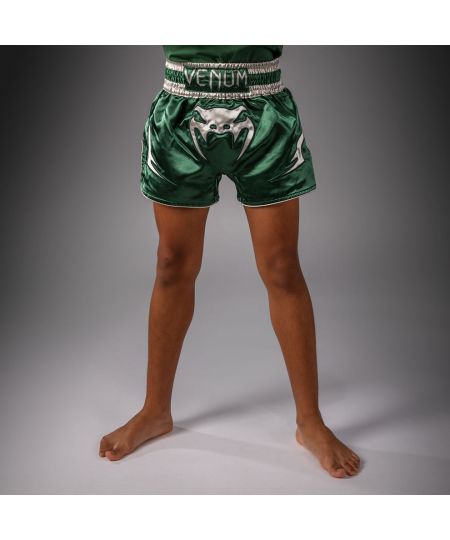 Venum Inferno Muay Thai Short – Bosgroen/Off White