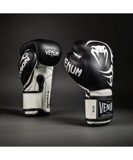 Venum Giant 2.0 Mike Tyson Pro Bokshandschoenen - Diep Zwart/Optisch Wit