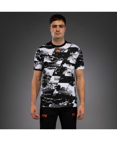 UFC Zenith by Venum Authentic Fight Week Shortsleeve T-shirt Heren - Wit